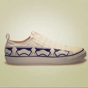 Star Wars PoZu Stormtrooper Low Cut Sneakers NWOT